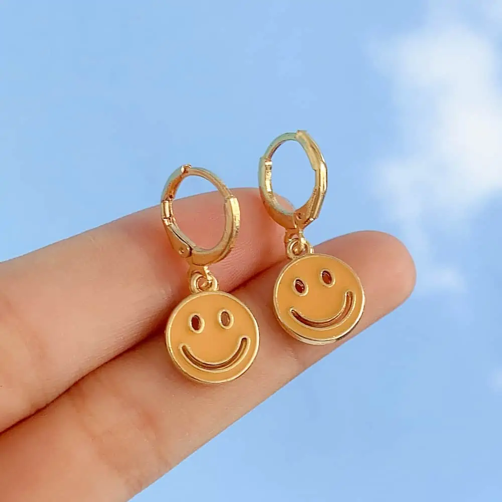 Lost Lady-pendientes colgantes con cara sonriente para mujer, aretes redondos con monedas, joyería coreana, accesorios de regalo