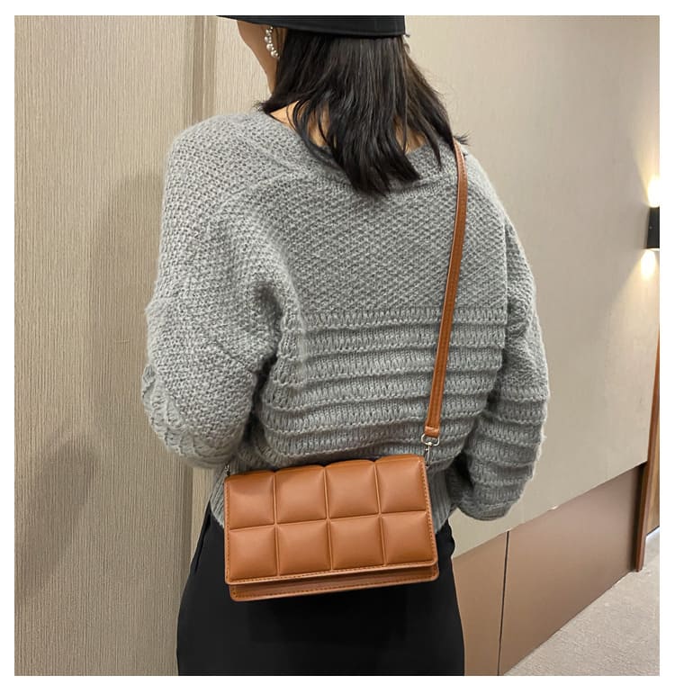 Bolso de hombro para mujer, bolsa femenina de un solo hombro literario de diseño, de tendencia, cruzado, para otoño e invierno, 2021