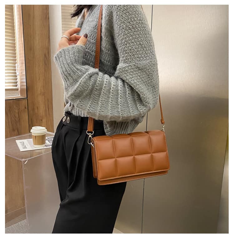 Bolso de hombro para mujer, bolsa femenina de un solo hombro literario de diseño, de tendencia, cruzado, para otoño e invierno, 2021